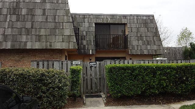 1st image of 5298 Brook Ct