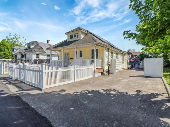 119 N 1st Avenue, Bay Shore, NY 11706