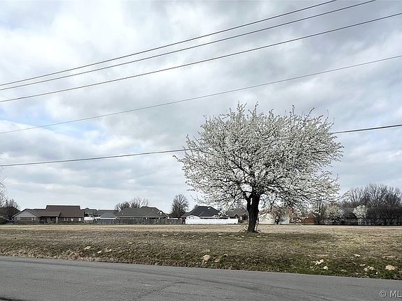 4th image of South Ave