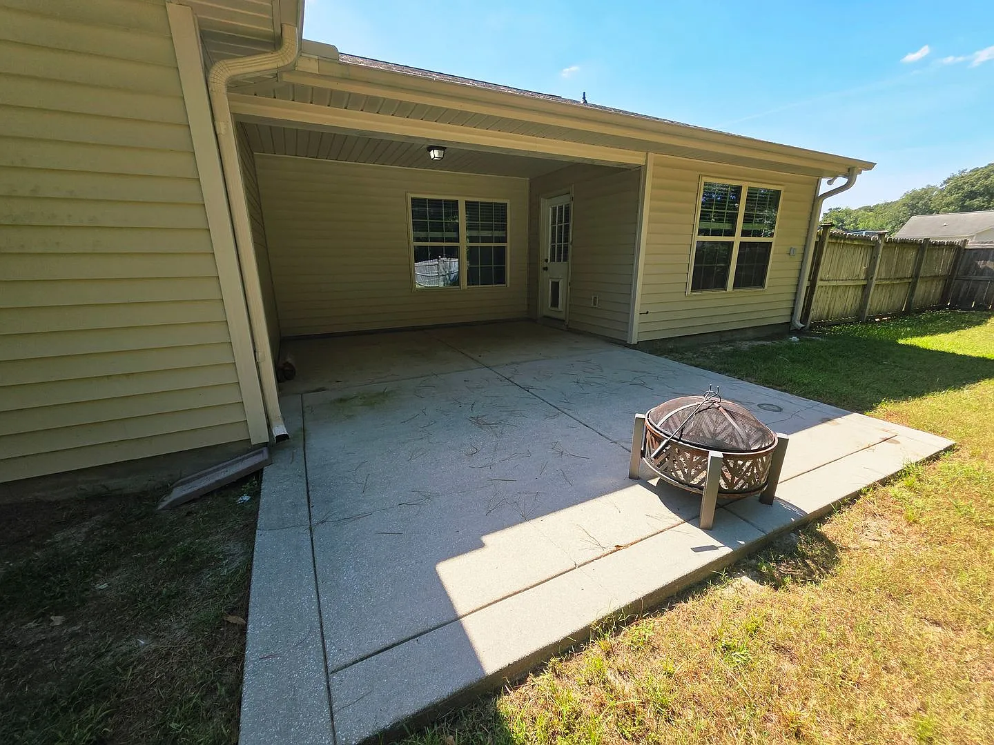 3BD 2BA in Crimson Faire — Photo 4