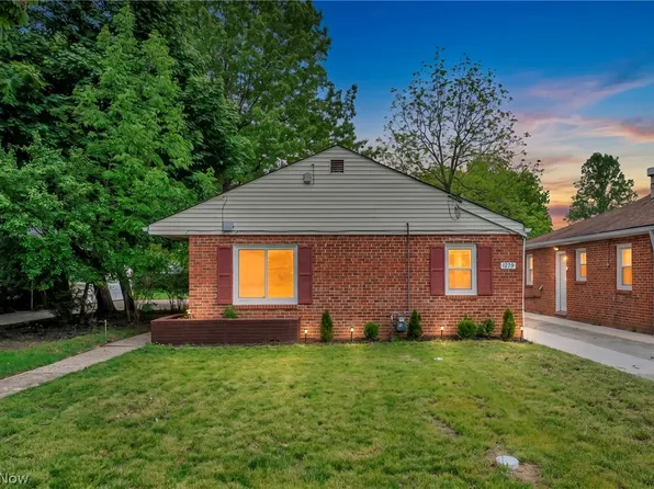 1279 Elmwood Rd, Mayfield Heights, OH 44124