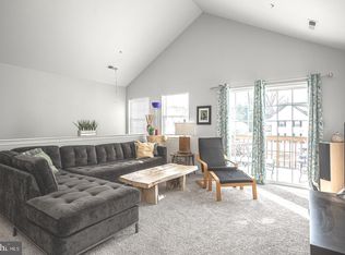 91 Wagon Wheel Rd, Quakertown, PA 18951