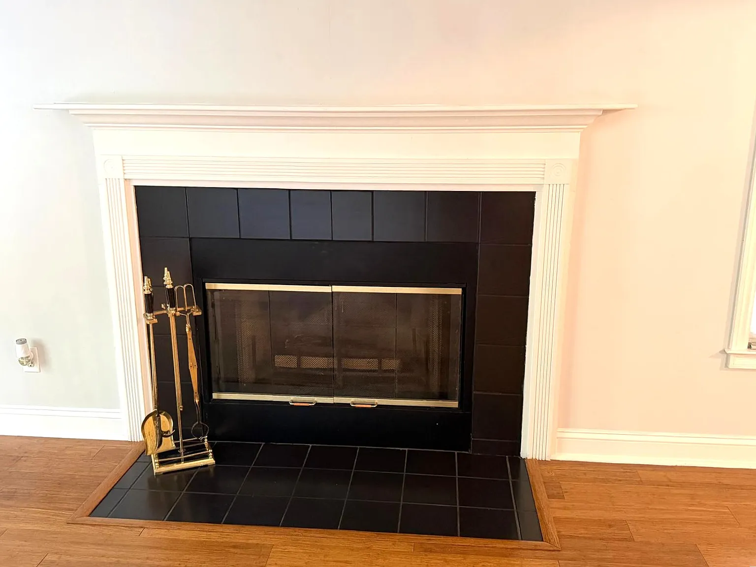 3 bed, 2.5 bath, 1568 sqft, $2,200 — Photo 2