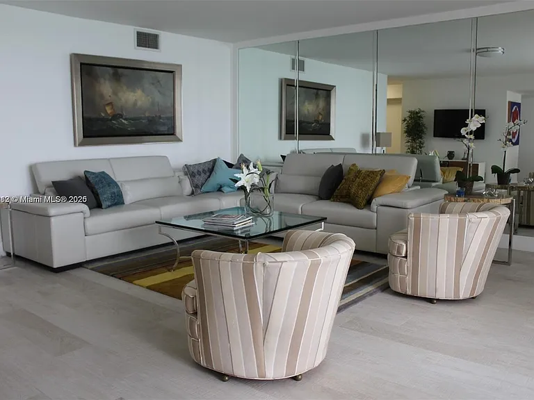 881 Ocean Dr #22F — Photo 16