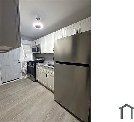 5th image of 3937 Chesterfield Ave