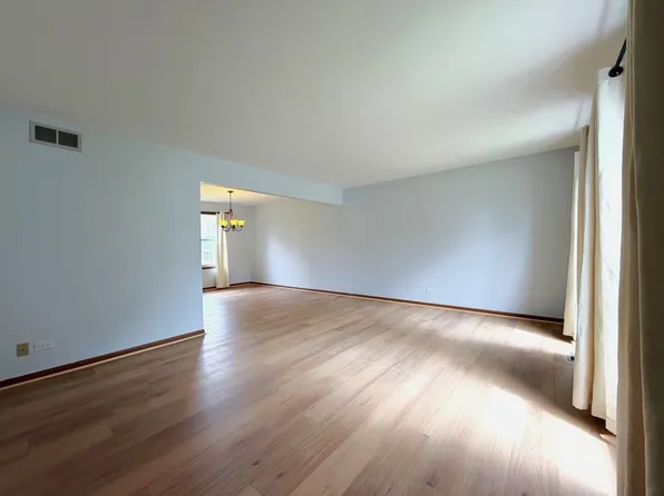 1724 Hall Pl, Downers Grove, IL 60516