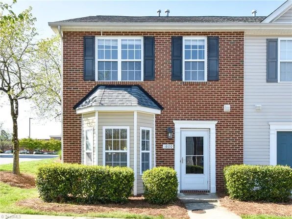 1800 Olivers Crossing Cir, Winston Salem, NC 27127