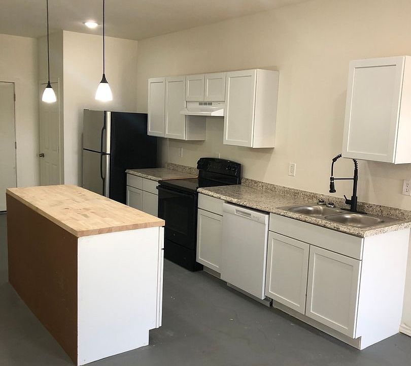 1st image of 22404 Matins Ln #A
