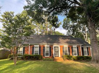 379 McElroy Rd, Memphis, TN 38120