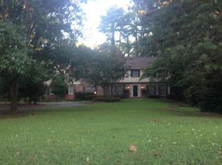 2154 Carriage Dr, Morrow, GA 30260