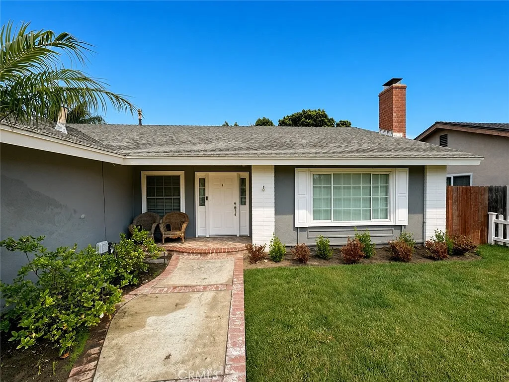 4 bed, 1760 sqft, $4,500 — Photo 3