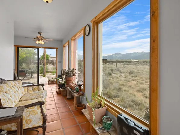 1 Turquoise Lane, El Prado, NM 87529-0000