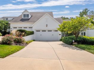 9513 Lime Stone Rd, Parkville, MO 64152