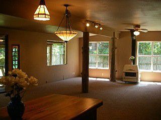 HUGE GREAT ROOM