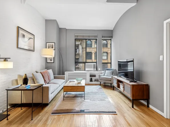 39 East 12th Street 507 image 1 of 8