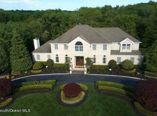 2 Bucks Mill Ln, Holmdel, NJ 07733