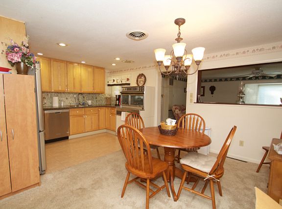 5th image of 1656 Hillwood Dr