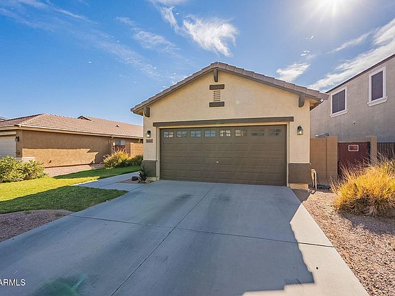 3rd image of 36451 W MONTSERRAT Street