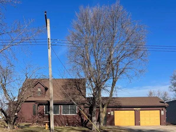 302 N 5th St, Lanesboro, IA 51451