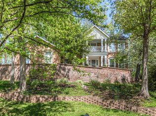 1927 Prospector Ridge Dr, Ballwin, MO 63011