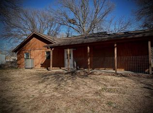 603 N 4th St, Blackwell, OK 74631