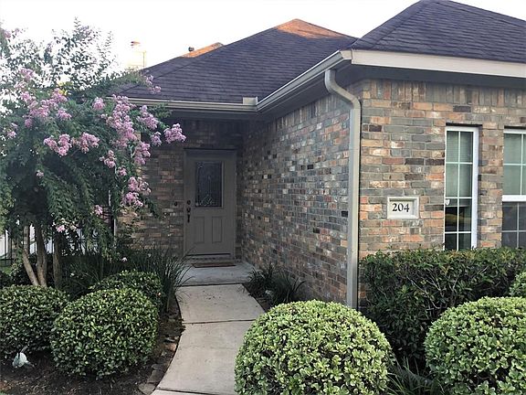 4th image of 204 Caldwell St