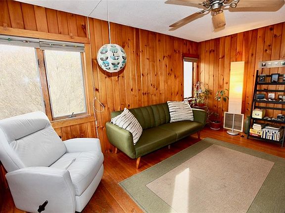 5th image of 20 Schaeffer St