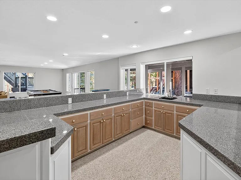 1264 Hidden Woods Dr — Photo 35