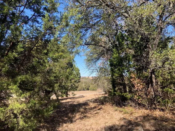 6117 N Aberdeen Dr, Cleburne, TX 76033