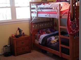 3428 E 8th Rd, Utica, IL 61373