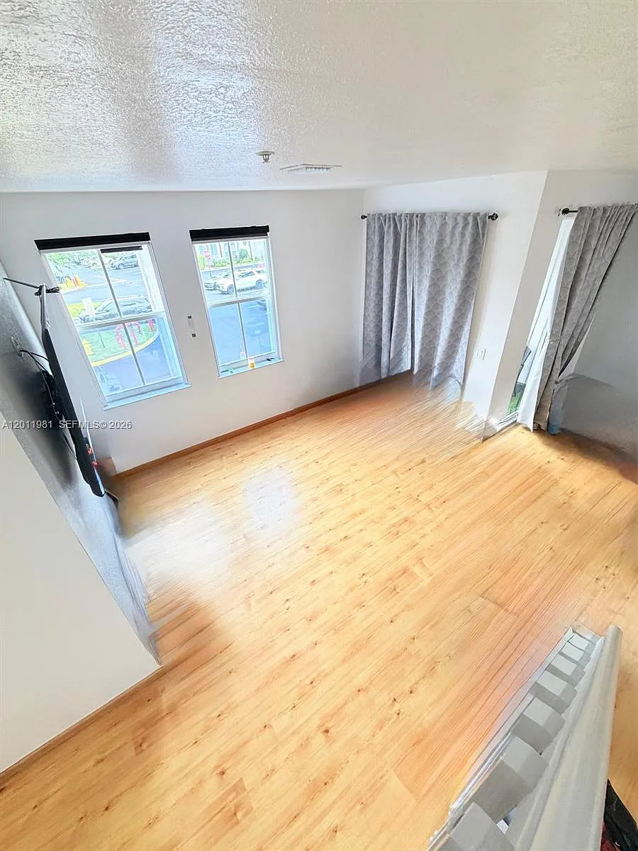 Building Photo - 4435 SW 160th Ave #209