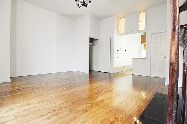 Rented by Balass Ralph, LREB | media 19