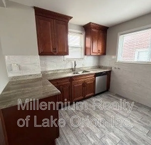 6010 Hartwell St — Photo 7