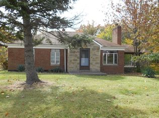 5909 W Ridgewood Dr, Parma, OH 44129