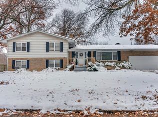 6860 Delaware St, Merrillville, IN 46410