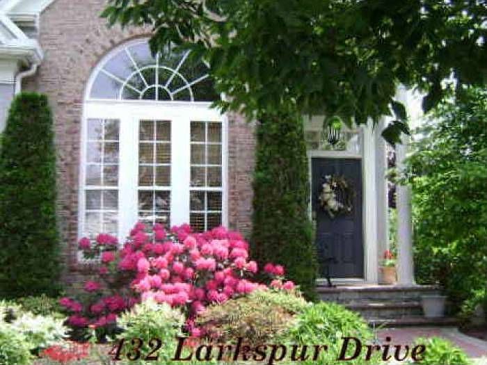 1st image of 432 Larkspur Dr