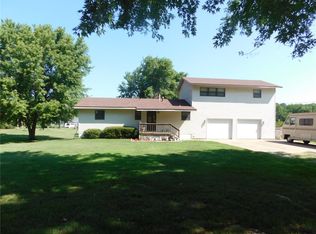 13828 Pin Oak Rd, Fayetteville, AR 72704