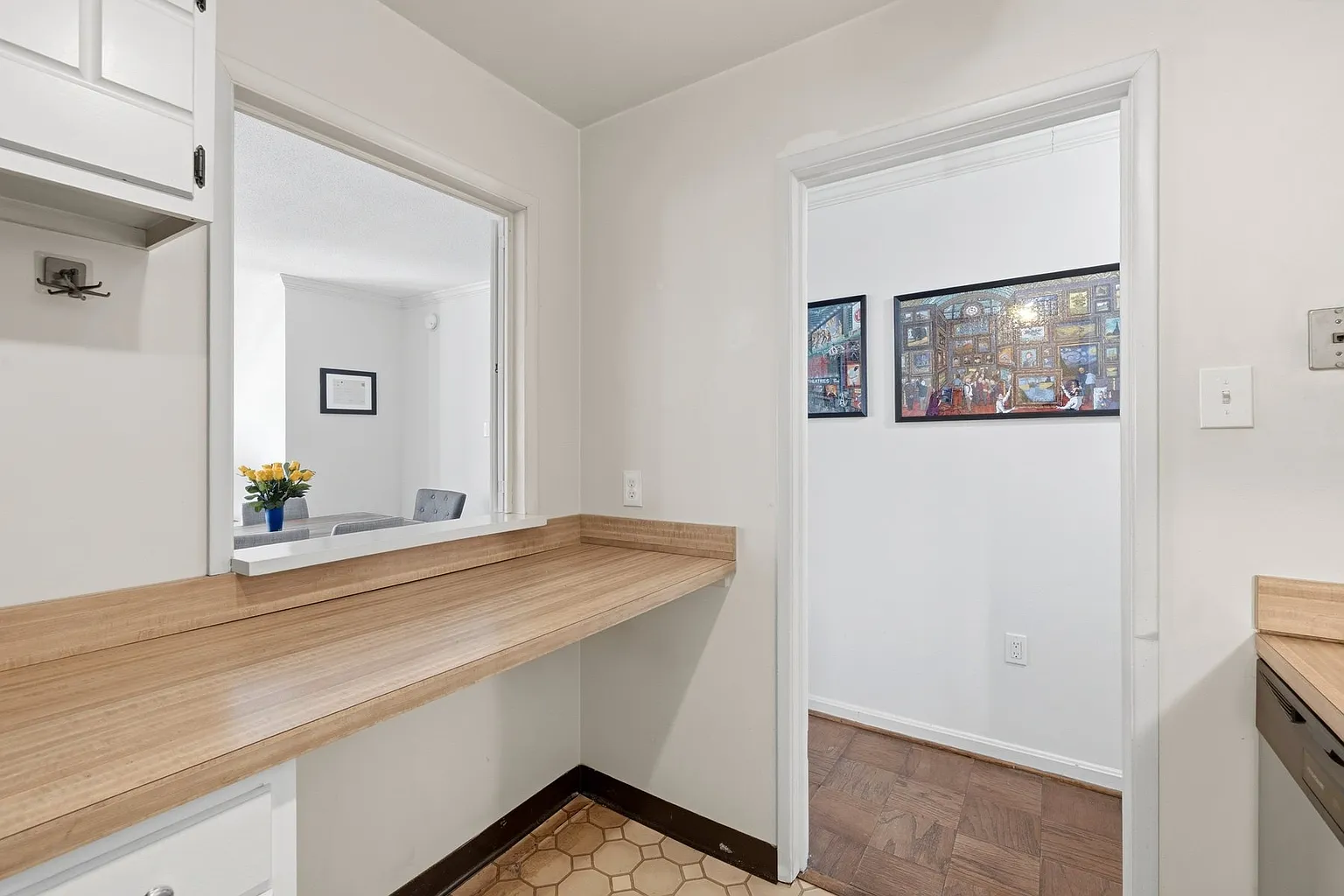 1280 21st St NW APT 302 photo 1