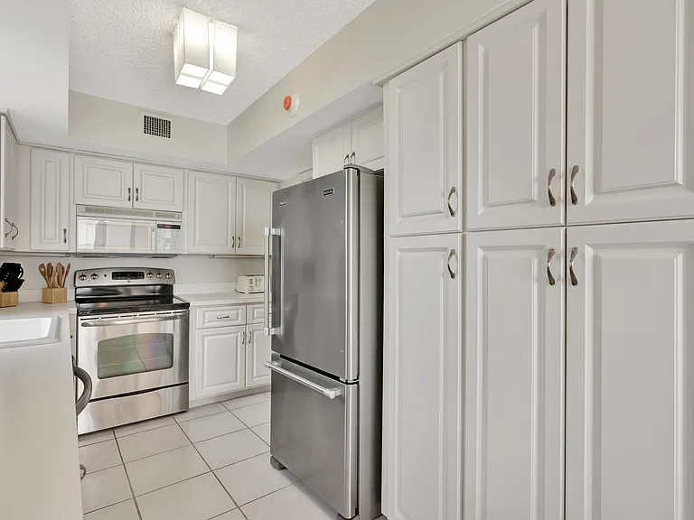 5380 N Ocean Dr #11A — Photo 12