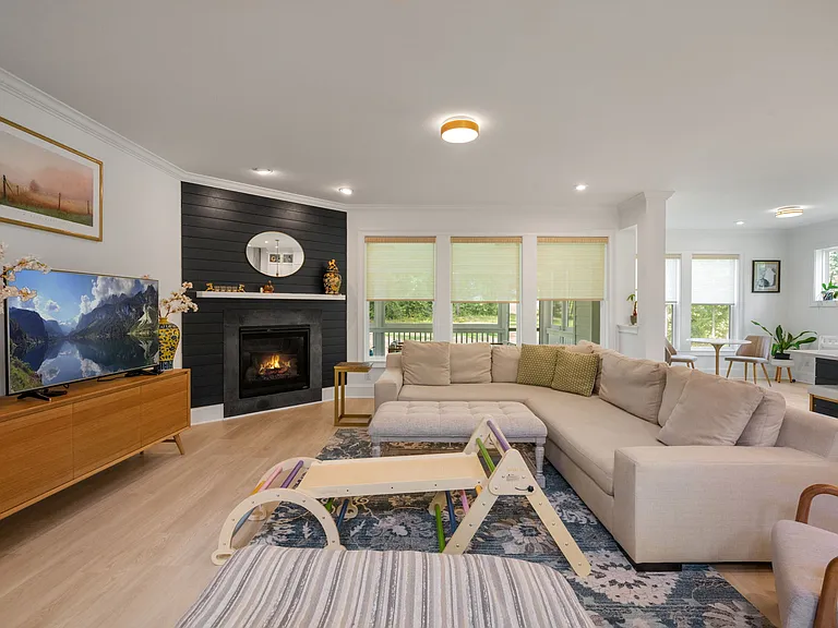 4348 Buckley Dr — Photo 9