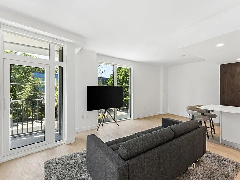2888 Arbutus St #205 — Photo 6