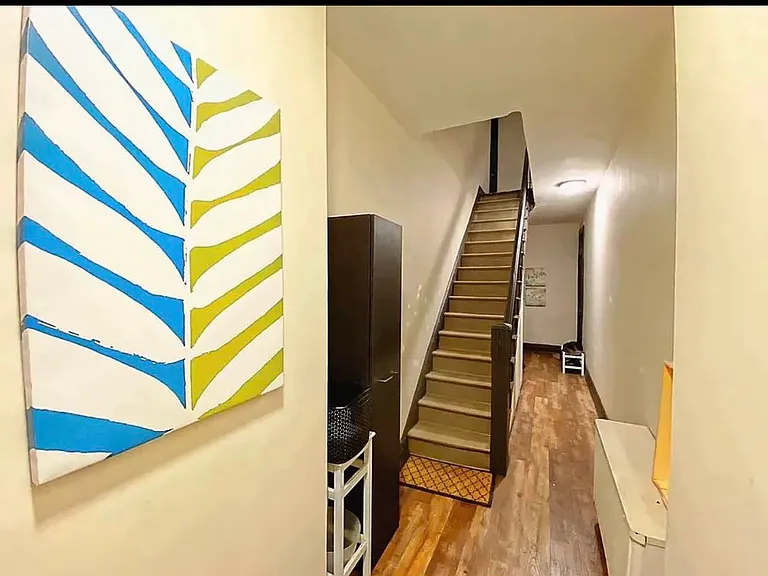 256 12th St #2R — Photo 12
