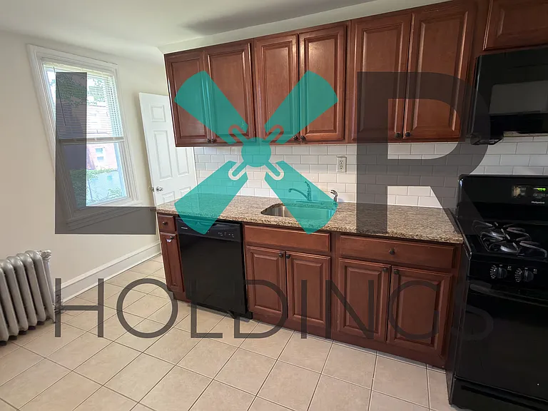 640 Poplar St #1 — Photo 15