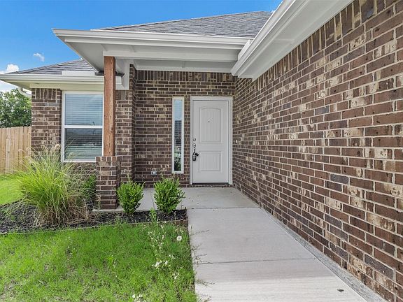 2nd image of 1601 Aleia Cv