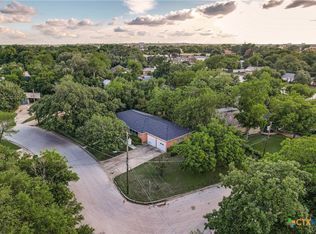 1401 N East St, Belton, TX 76513