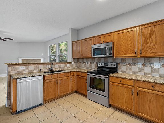 5th image of 10618 Newcastleton Ln