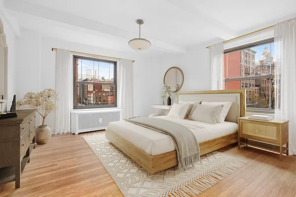 Sold by Compass | media 16