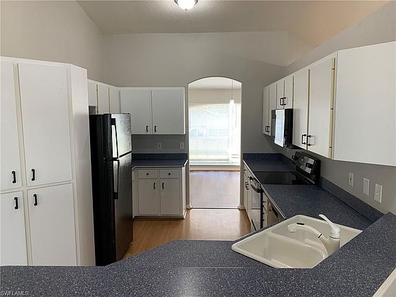 4th image of 2493 Andansian Ln