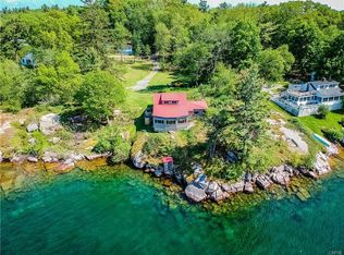 47601 Dingman Point Rd, Alexandria Bay, NY 13607