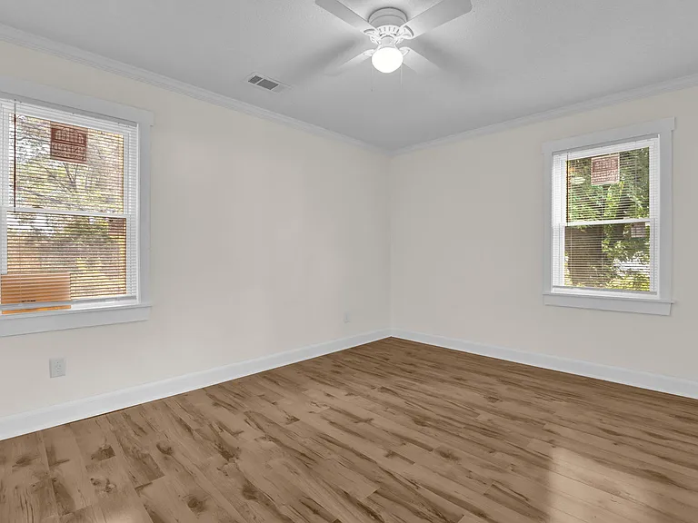 759 E Mallory Ave — Photo 14